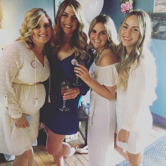 Meet your Posher, Holly - Picture 1 of 1